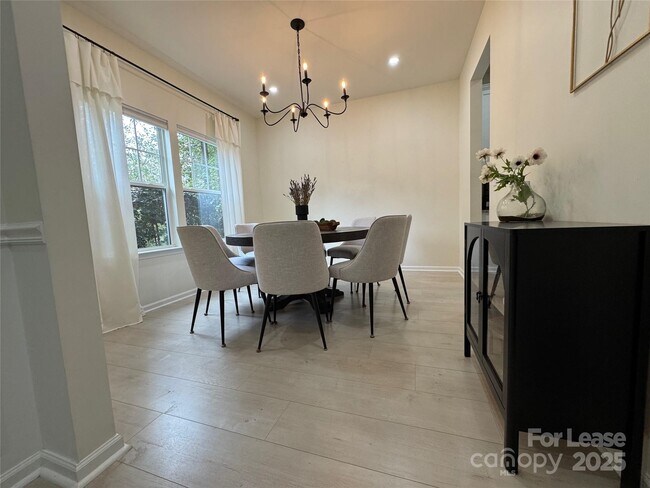 Foto del edificio - 8419 Aspen Ct