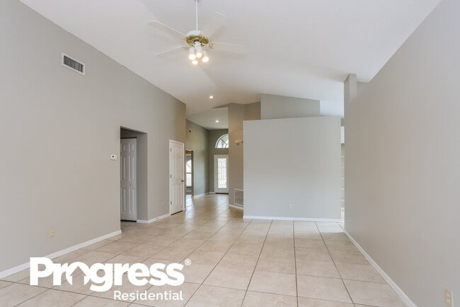 Foto del edificio - 4425 Preston Woods Dr
