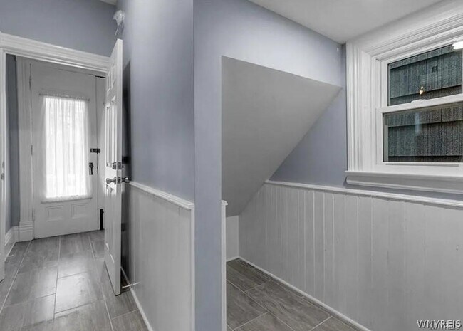 Foto del edificio - 378 Breckenridge St