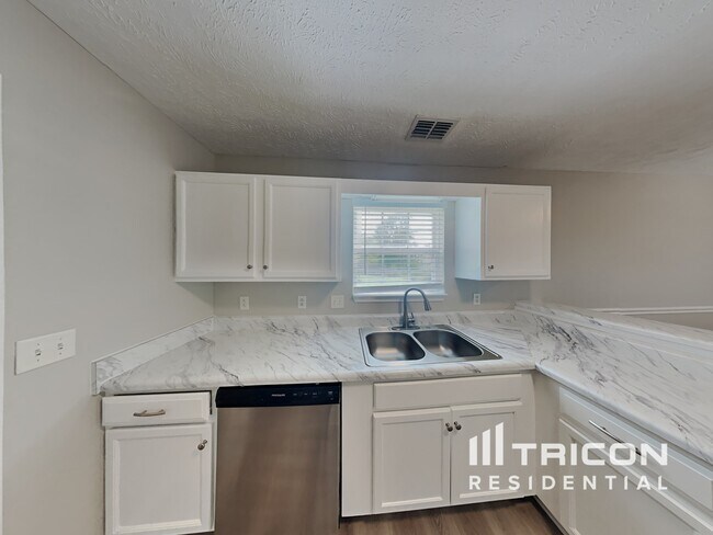 Foto del edificio - 1224 Ballater Dr