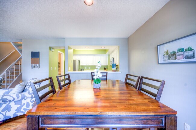 Dining room - 15645 24th Ave N