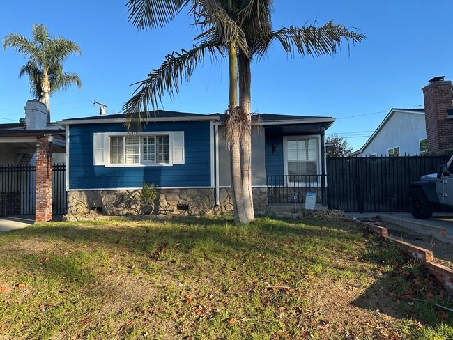 Vista de la calle - 2 - 445 W Ellis Ave