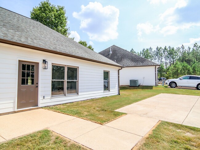 Building Photo - 441 Olive Branch Way