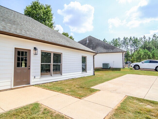 Foto del edificio - 441 Olive Branch Way