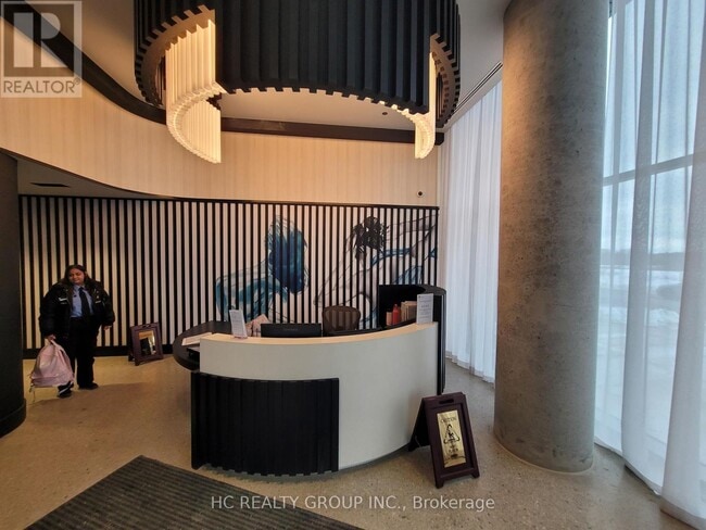 Building Photo - 38 Andre de Grasse St