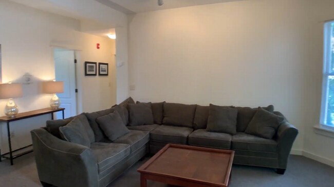 Foto del edificio - 103 Highland Pl