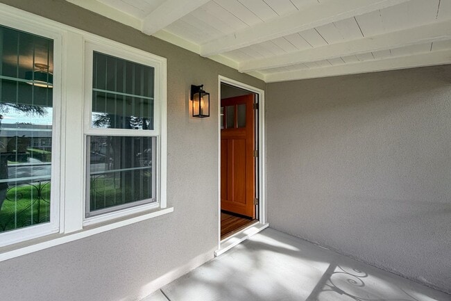 Foto del edificio - 431 Deodar Ave