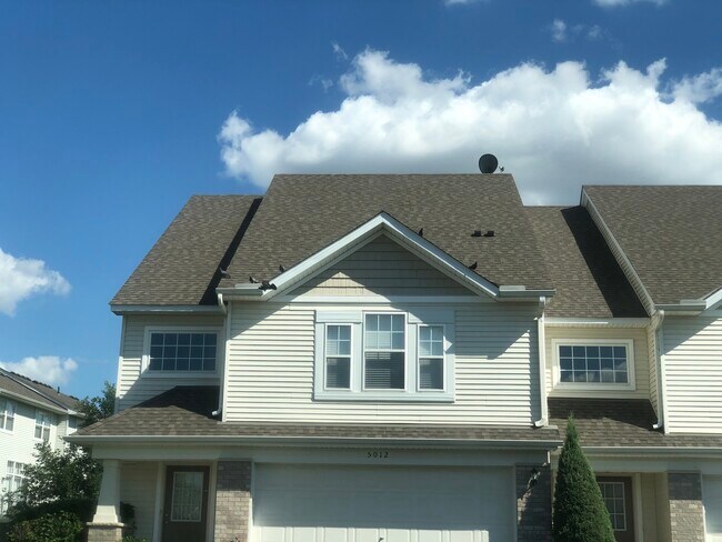 Foto del edificio - 5012 Fountain Ln N