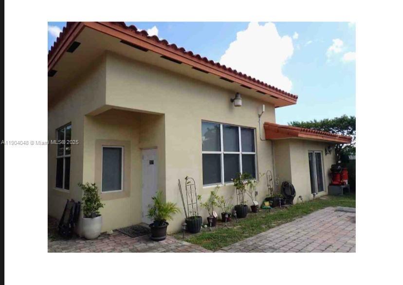 Foto principal - 2577 NE 184th Terrace