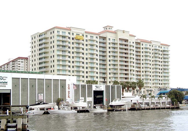 Vista alternativa del edificio 4 - Tides at Bridgeside Square