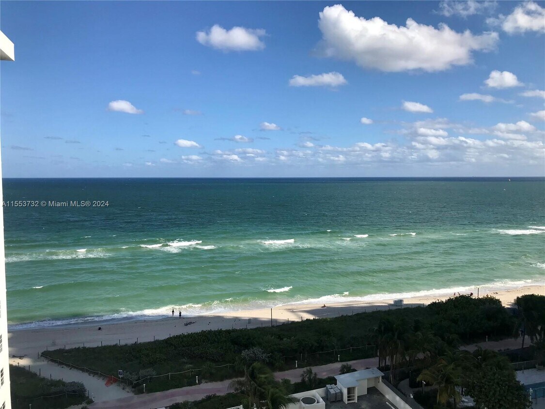 Primary Photo - 6917 Collins Ave