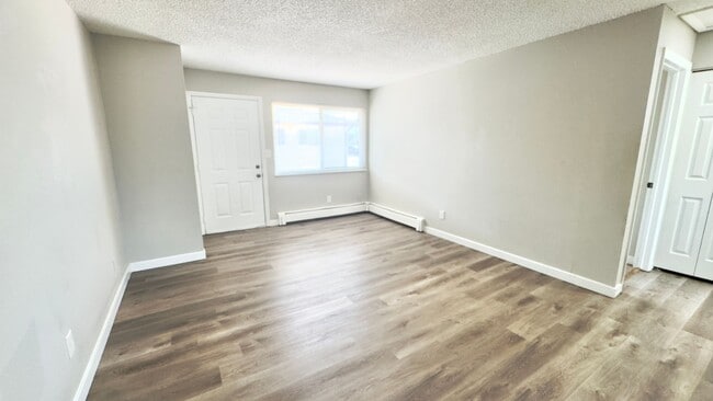 Photo - 2915 Straus Ln Apartment