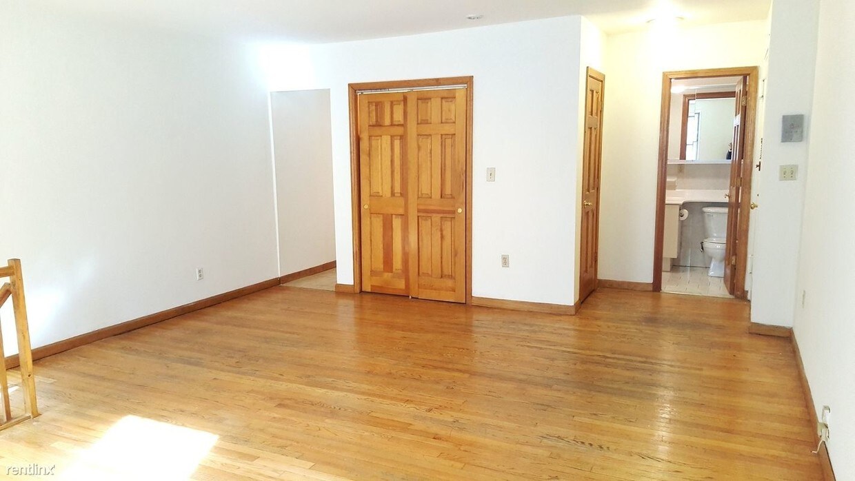 Primary Photo - 60 W 75th St