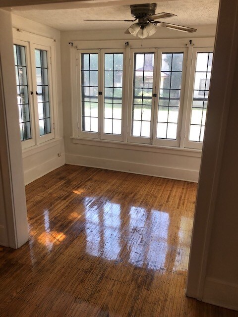 Sunroom - 234 Roxborough Rd