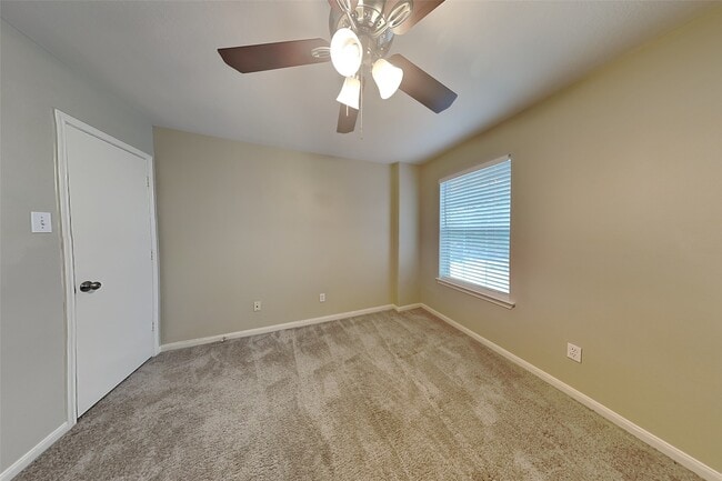 Building Photo - 20202 Stonegrove Ct