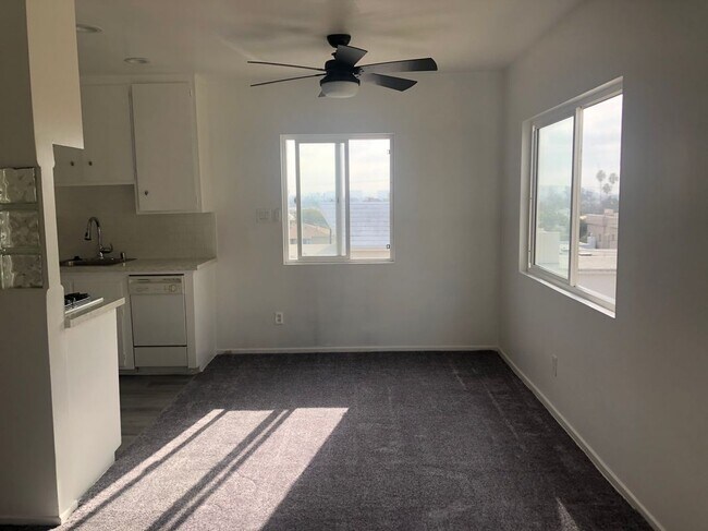 Foto del edificio - 744 Pier Ave