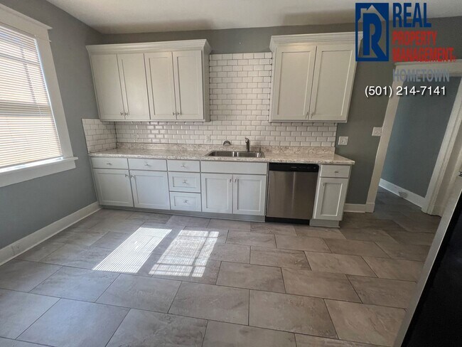 Foto del edificio - 3514 W Capitol Ave