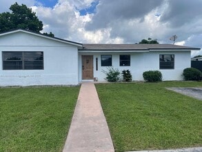 Building Photo - 10815 SW 157th Terrace