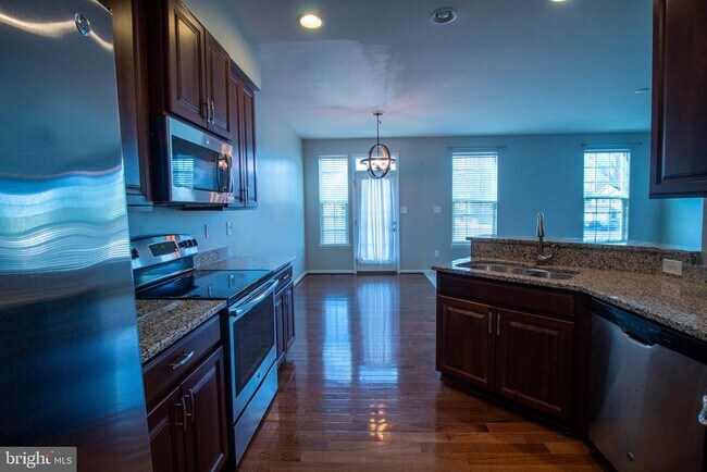 Foto del edificio - 143 Margaretta Dr