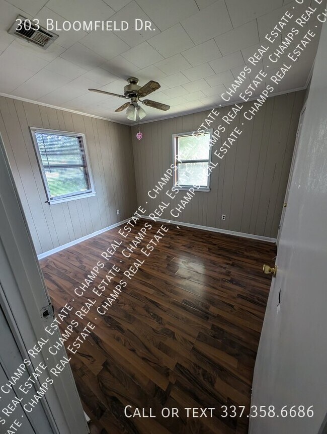 Building Photo - Modest Home in Carencro ready for its new ...