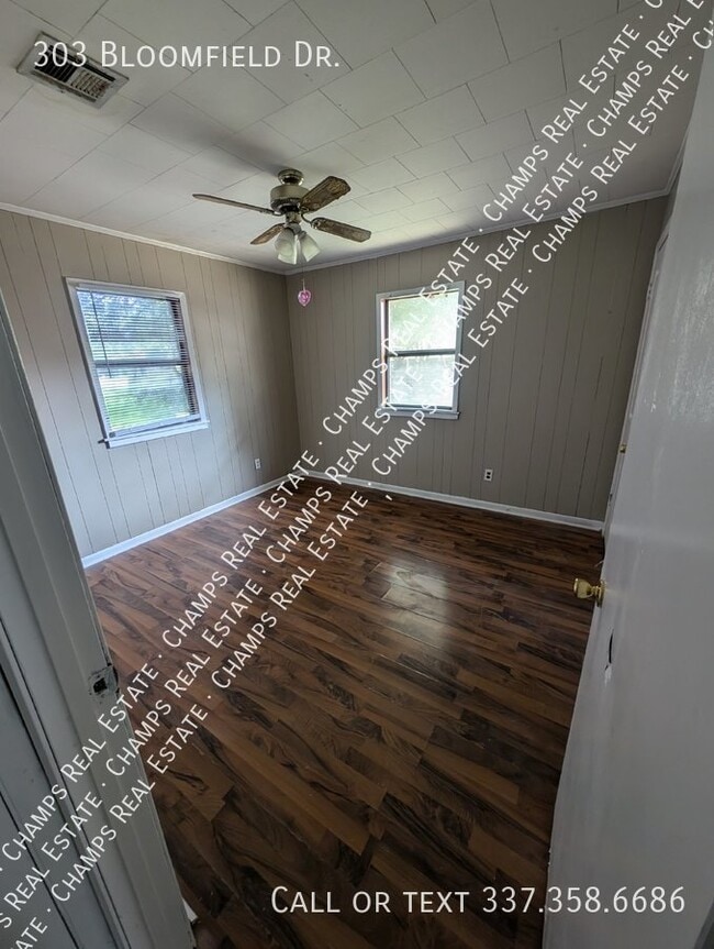 Foto del edificio - Modest Home in Carencro ready for its new ...