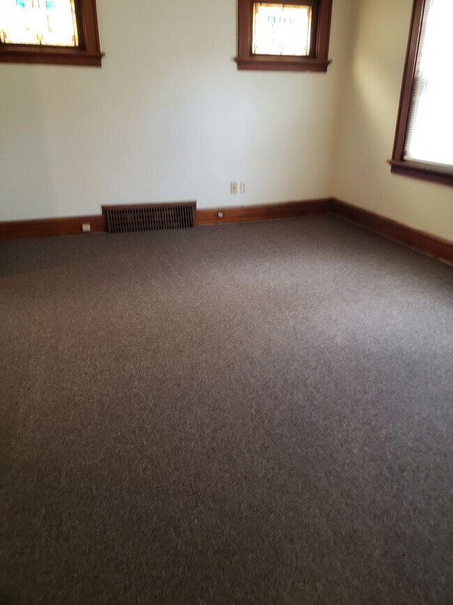 Foto del edificio - 311N40thM