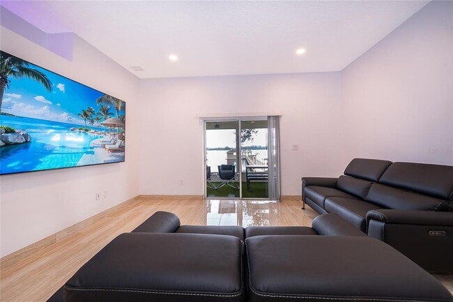 Foto del edificio - 1649 Lake Villa Dr