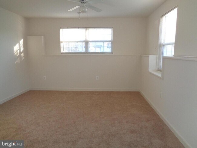 Building Photo - 10008 Windridge Dr