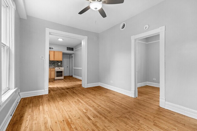 Foto del edificio - 2607 W Haddon Ave