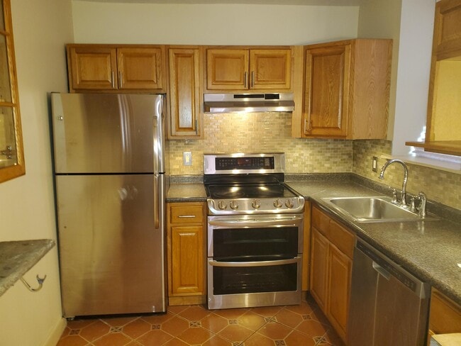 Foto del edificio - 2146 N Reese St