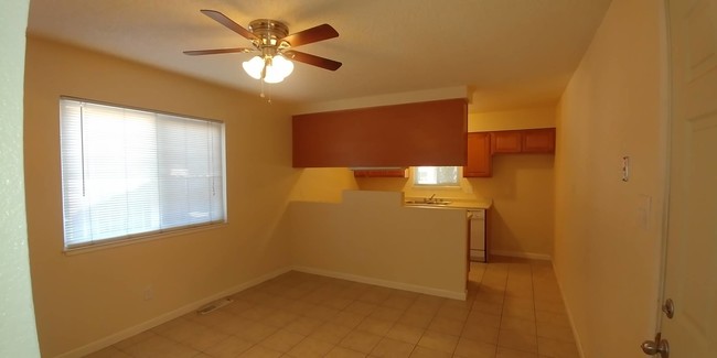 Foto del edificio - 6385 Tupelo Dr
