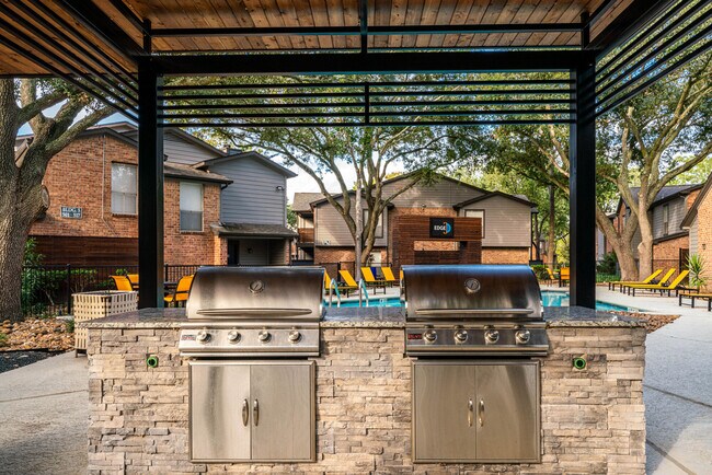 Cocina al aire libre - The Edge at Clear Lake