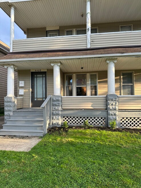Apartments for Rent with Hardwood Floors in Cuyahoga Heights OH ...