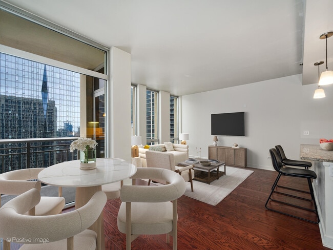 Foto del edificio - 1400 S Michigan Ave