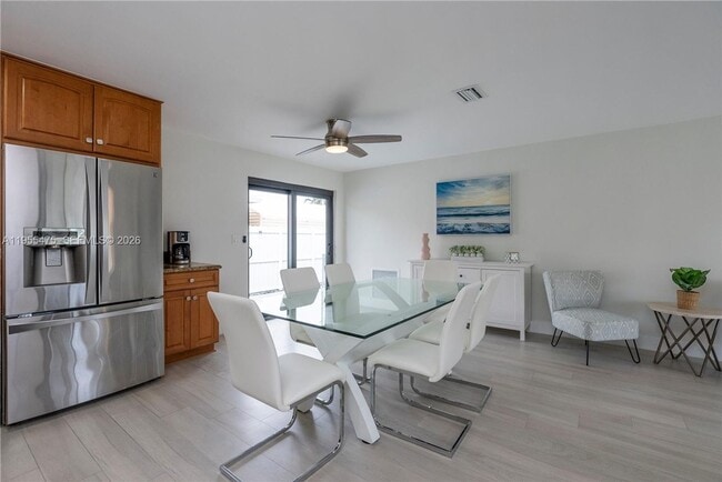 Photo - 510 SE 3rd Ave House