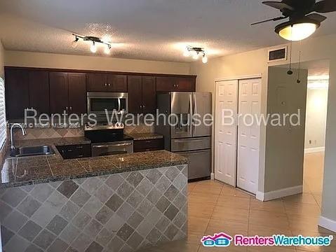 Foto del edificio - 12335 NW 15th St