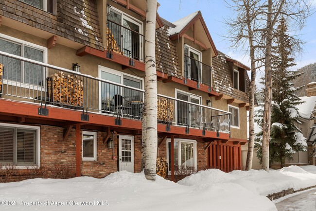 Foto del edificio - Aspen Core Three Bedroom Condo