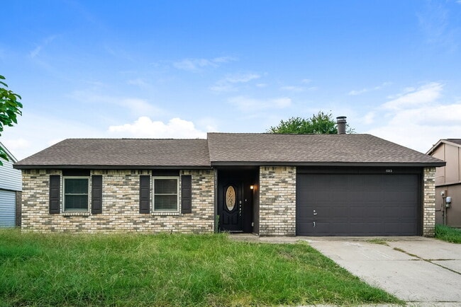 Building Photo - 1013 Fort Scott Trail