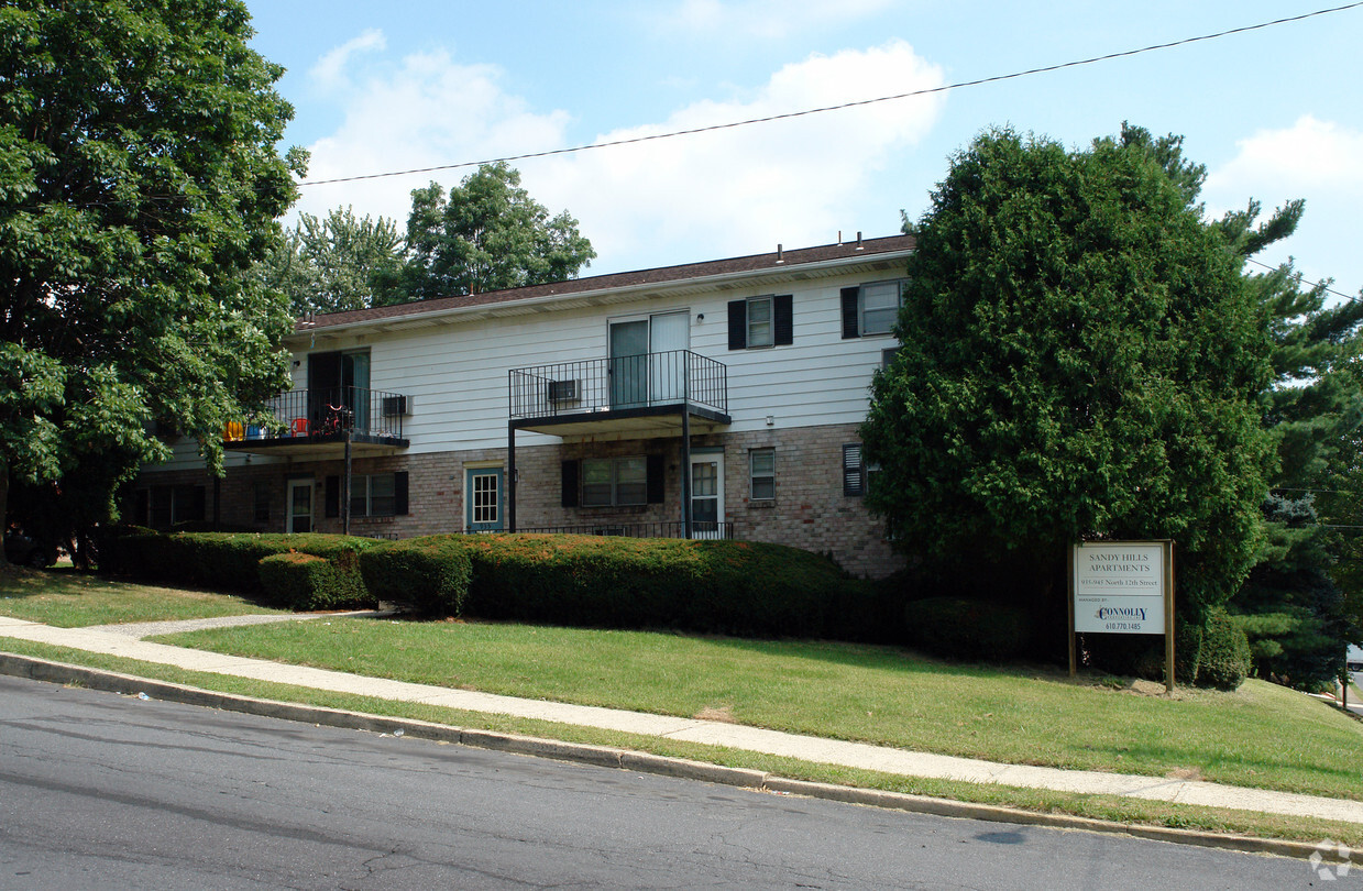 Primary Photo - Sandy Hills Apartments