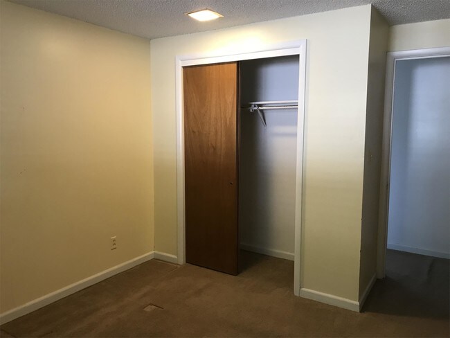 Foto del edificio - 1140 Ramona Ave