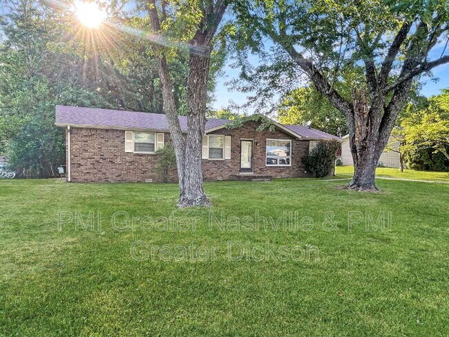 Foto del edificio - 320 Mockingbird Ln