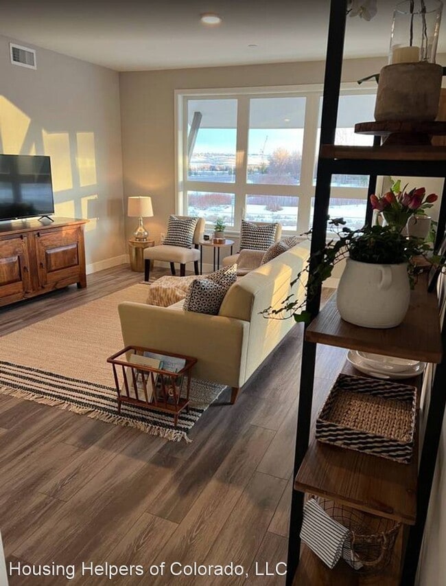 Building Photo - 2 br, 2 bath House - 230 S Cherrywood #204