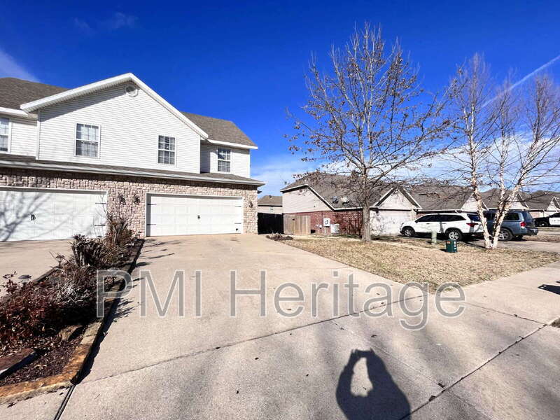 Photo - 3200 SW Windrift Ave