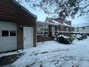 Building Photo - 30 Dimiceli St