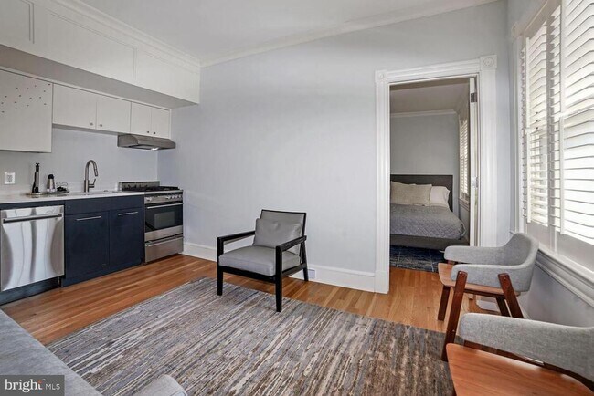Foto del edificio - 3348 Prospect St NW