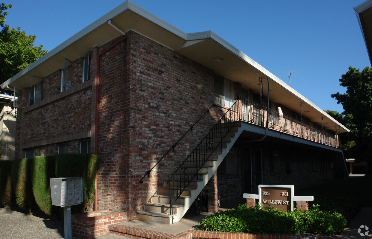 Foto del edificio - 331 Willow St