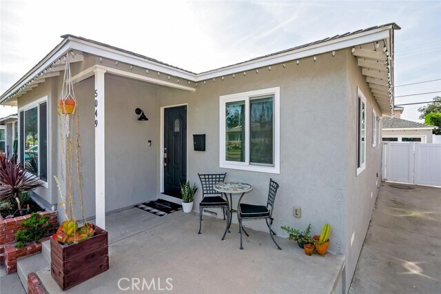 Foto del edificio - 5049 Adenmoor Ave