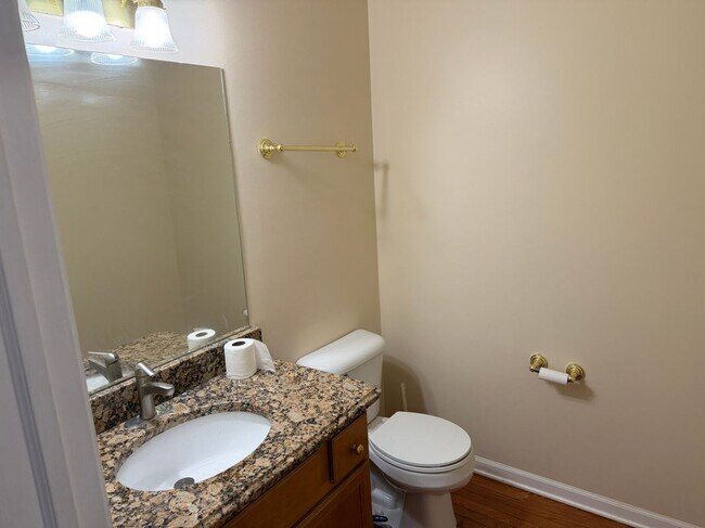 Foto del edificio - 2082 Enterprise Ave