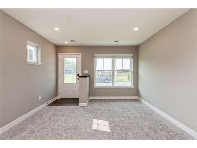 Building Photo - 10634 Weston Wy N
