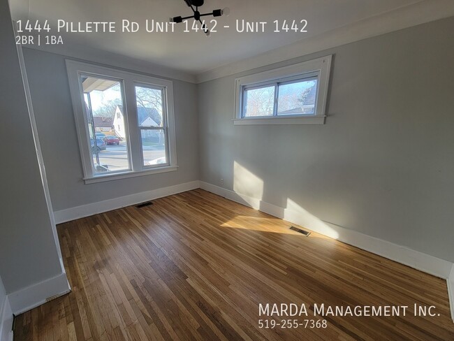 Photo du bâtiment - RENOVATED 2-BEDROOM/1-BATH HOME + UTILITIES!